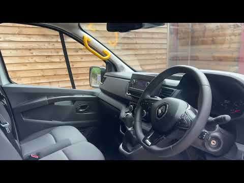 2024 RENAULT TRAFIC