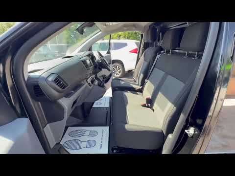 2022 VAUXHALL VIVARO