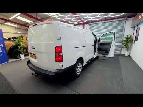 2021 VAUXHALL VIVARO