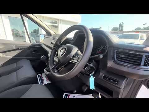 2023 RENAULT TRAFIC