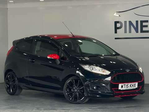 2015 FORD FIESTA