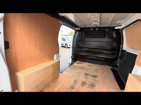 2023 VAUXHALL VIVARO