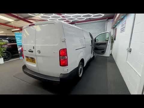 2022 VAUXHALL VIVARO