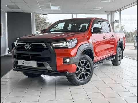 2023 TOYOTA HILUX