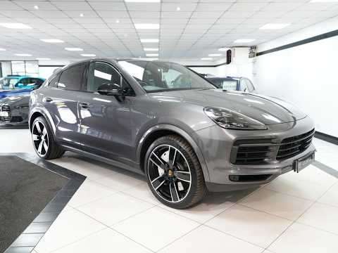 2020 PORSCHE CAYENNE