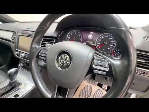 2015 VOLKSWAGEN TOUAREG