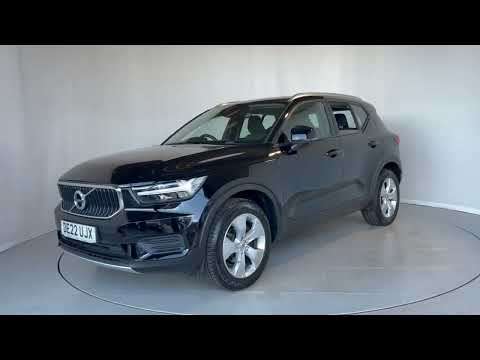 2022 VOLVO XC40