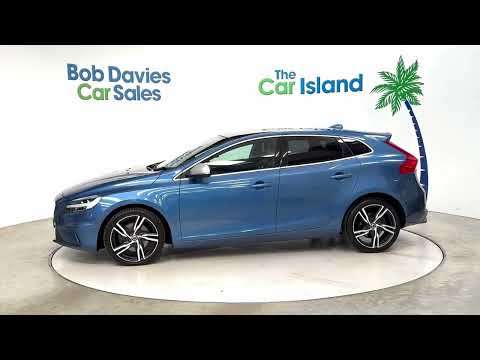 2018 VOLVO V40