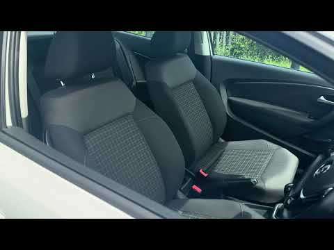 2014 VOLKSWAGEN POLO