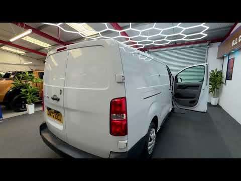 2022 VAUXHALL VIVARO