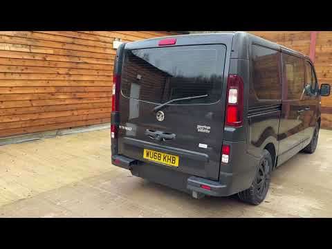 2018 VAUXHALL VIVARO