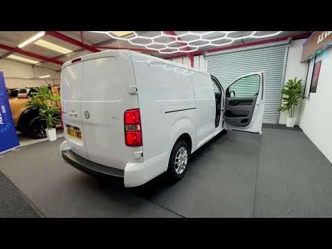 2023 VAUXHALL VIVARO