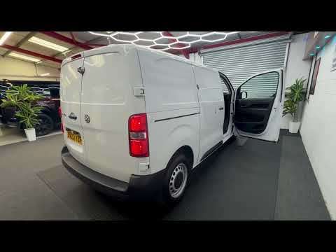 2023 VAUXHALL VIVARO