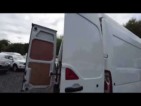 2022 RENAULT MASTER