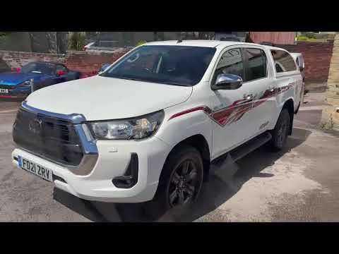 2021 TOYOTA HILUX
