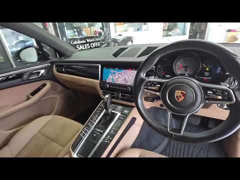 2020 PORSCHE MACAN