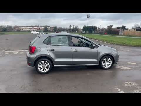 2015 VOLKSWAGEN POLO