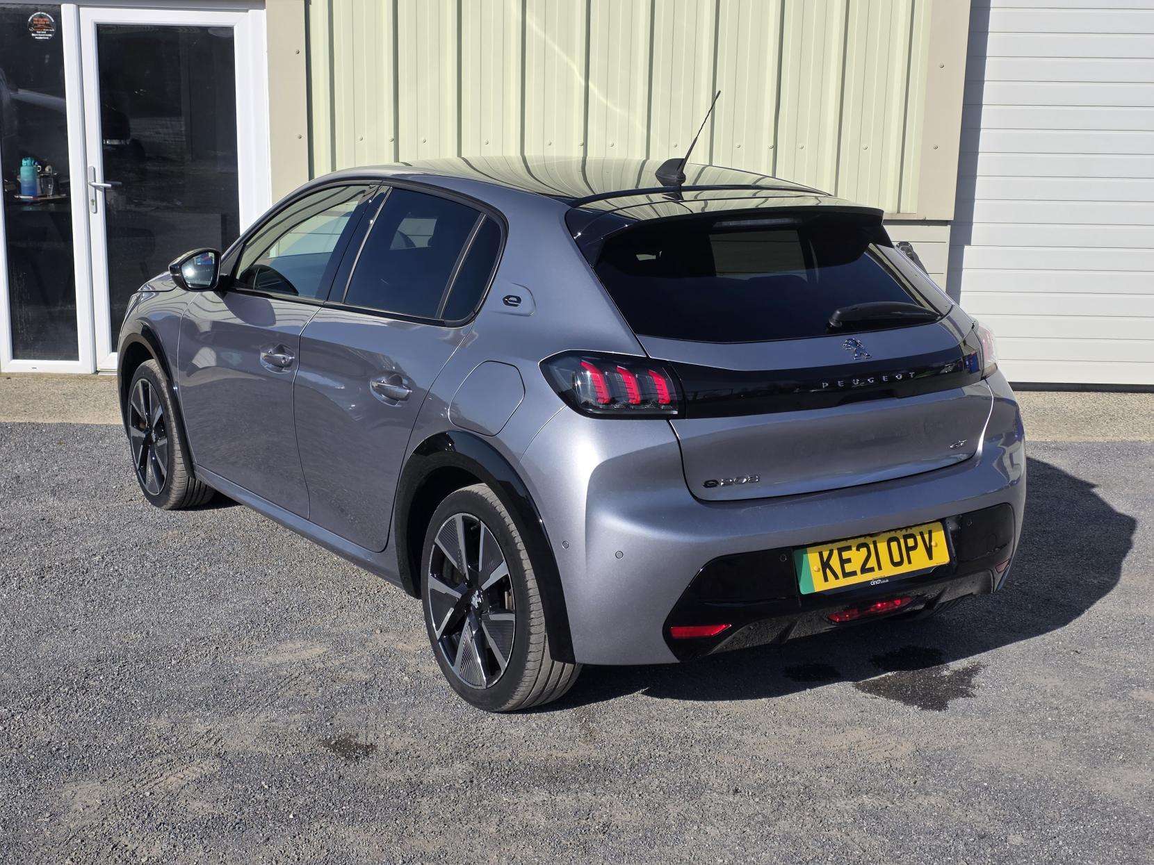 A 2021 PEUGEOT E-208 50kWh GT Hatchback 5dr Electric Auto (136 ps) A 2021 PEUGEOT E-208 50kWh GT Hatchback 5dr Electric Auto (136 ps)