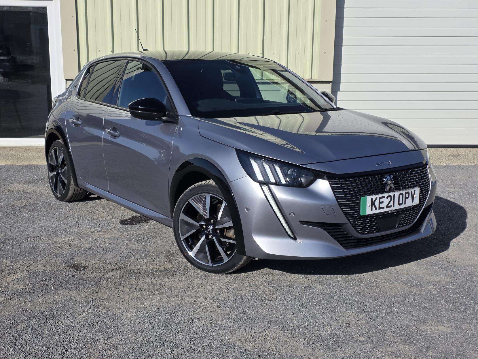 A 2021 PEUGEOT E-208 50kWh GT Hatchback 5dr Electric Auto (136 ps) A 2021 PEUGEOT E-208 50kWh GT Hatchback 5dr Electric Auto (136 ps)