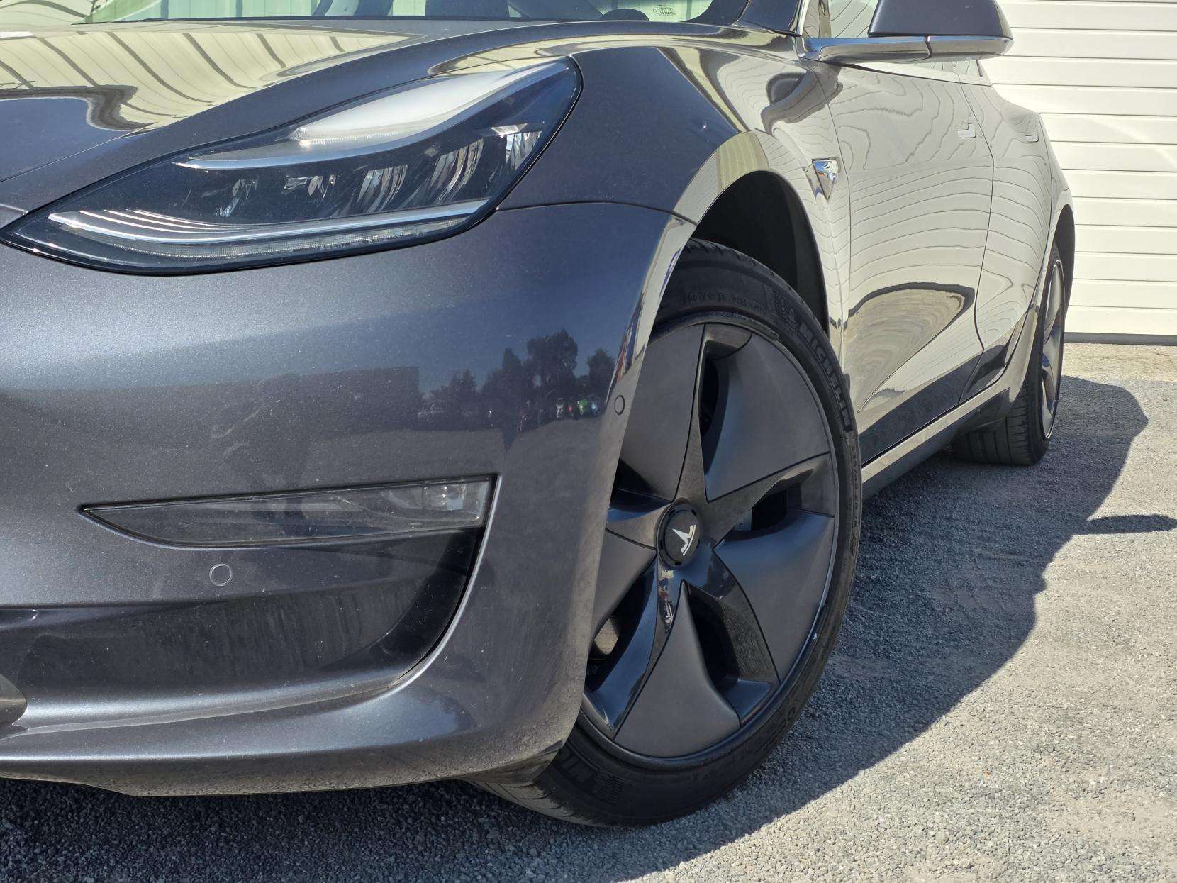 2019 TESLA MODEL 3 2019 TESLA MODEL 3