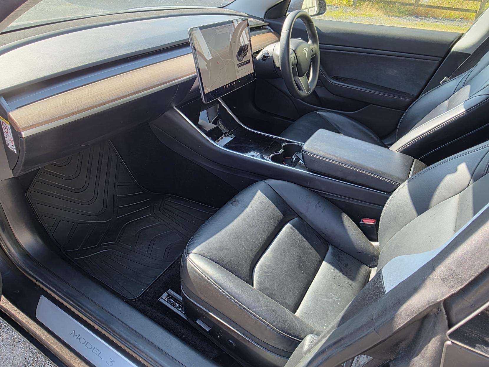 2019 TESLA MODEL 3 2019 TESLA MODEL 3