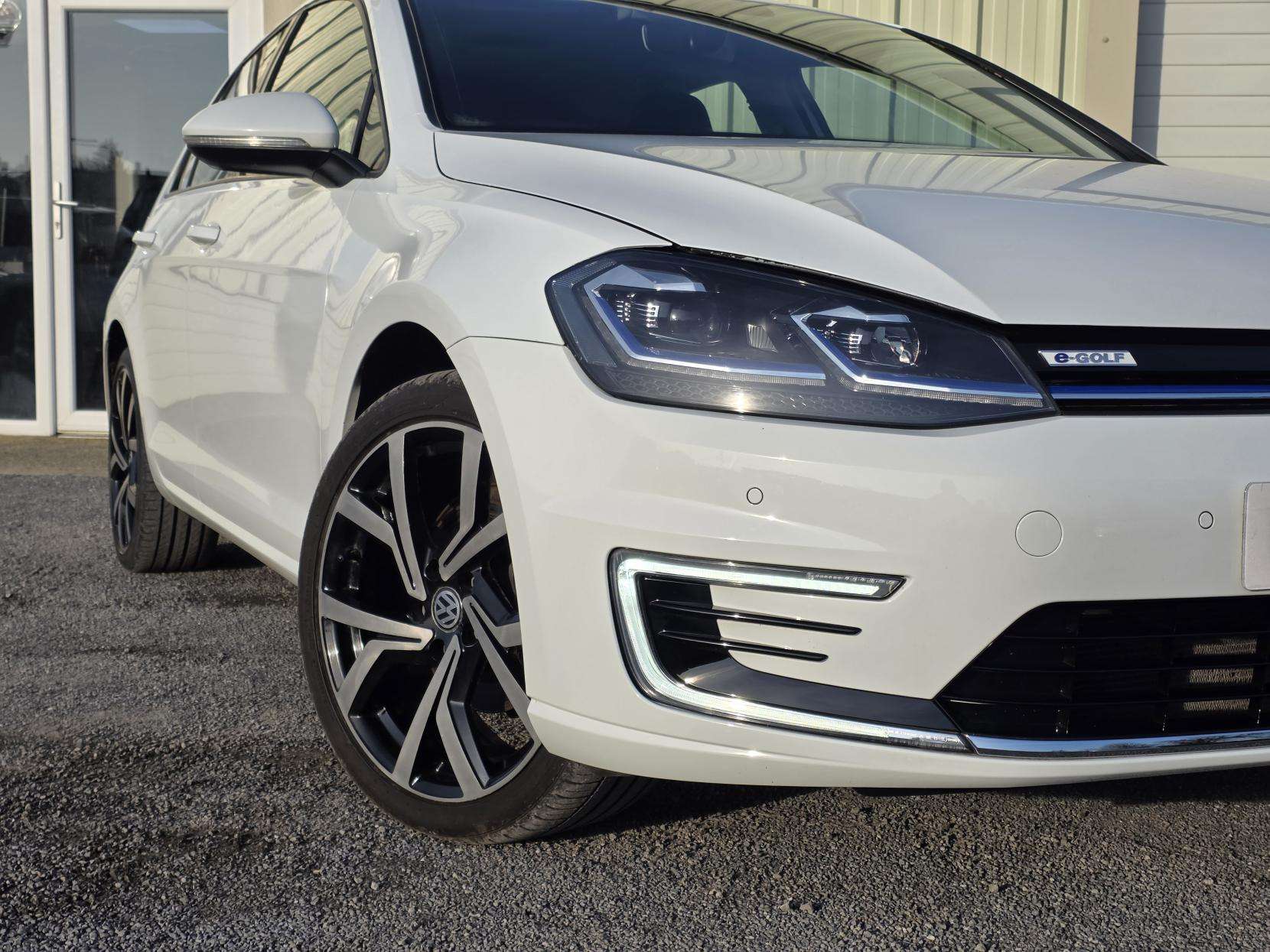 2018 VOLKSWAGEN E-GOLF 2018 VOLKSWAGEN E-GOLF