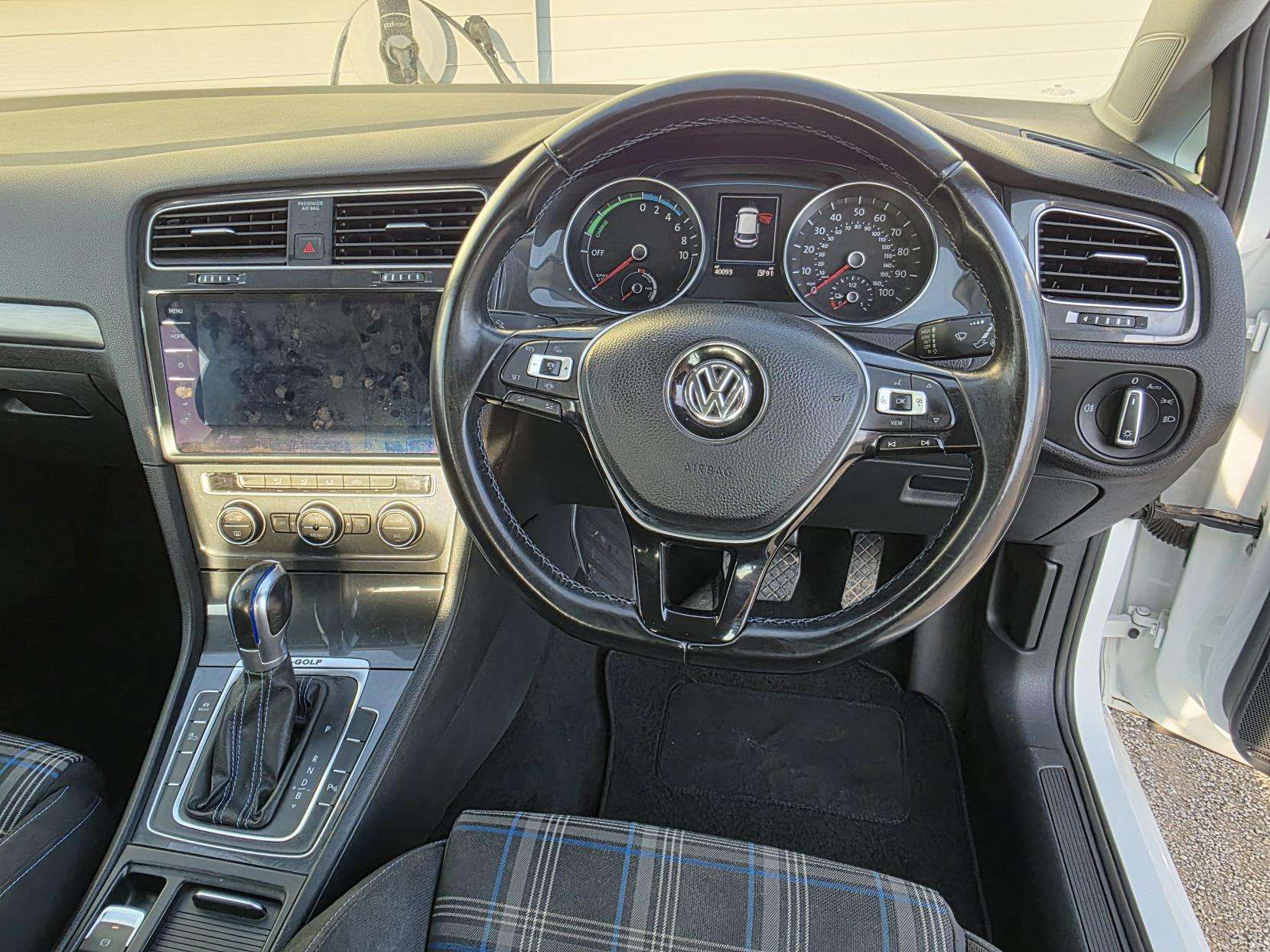 2018 VOLKSWAGEN E-GOLF 2018 VOLKSWAGEN E-GOLF