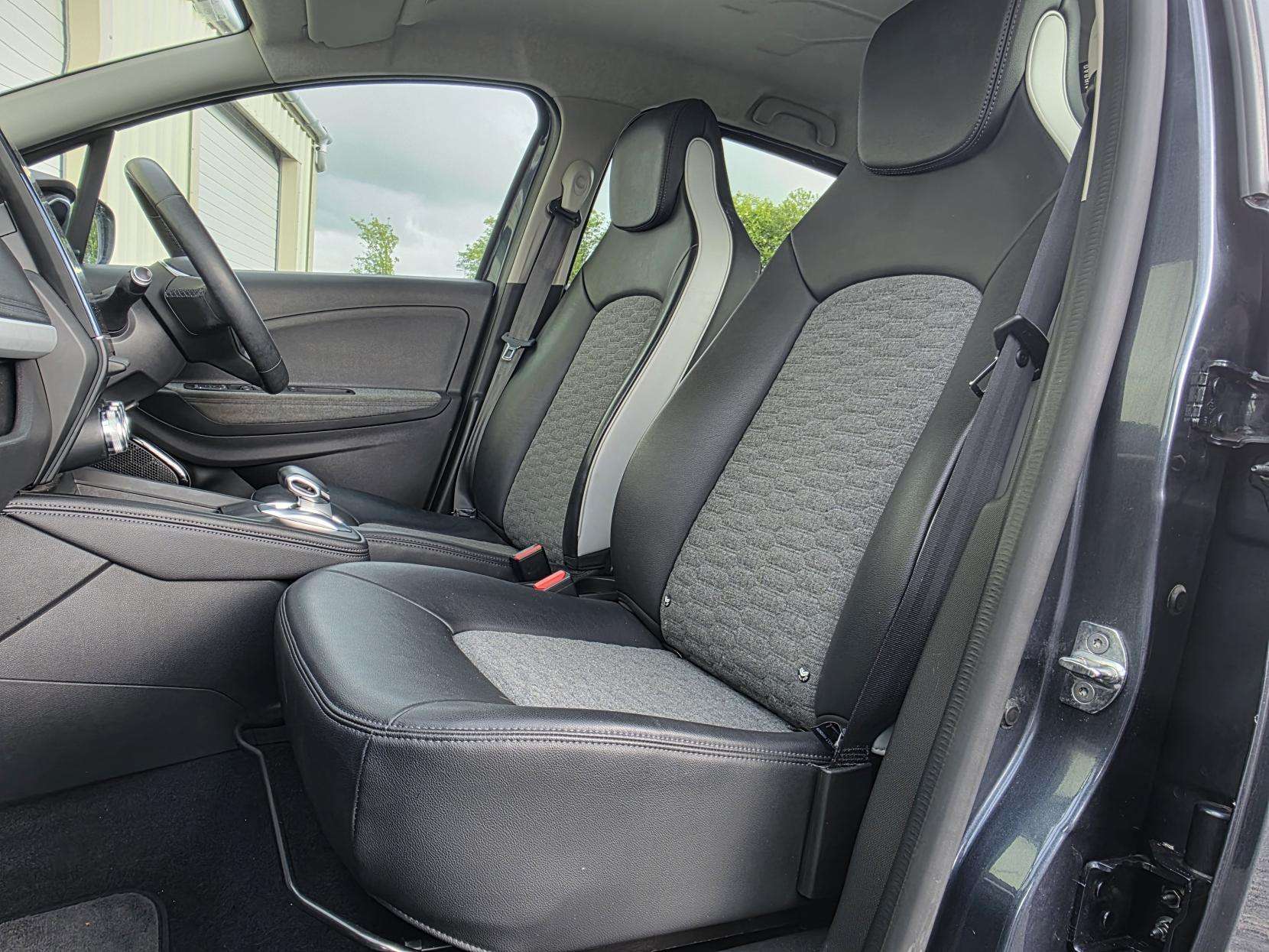 2020 RENAULT ZOE 2020 RENAULT ZOE