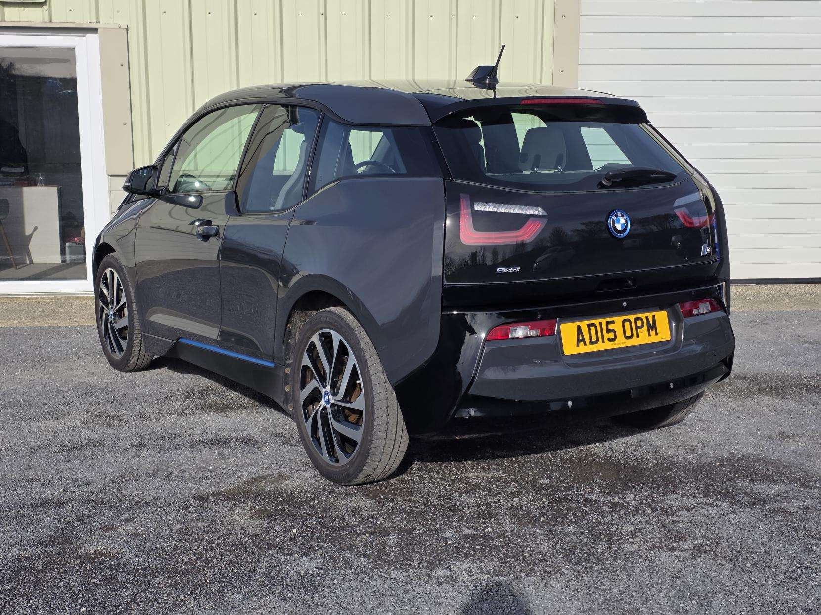 A 2015 BMW I3 Hatchback 5dr Electric Auto (170 ps) A 2015 BMW I3 Hatchback 5dr Electric Auto (170 ps)