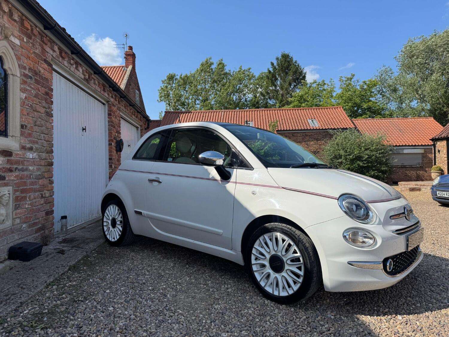 2021 FIAT 500 2021 FIAT 500