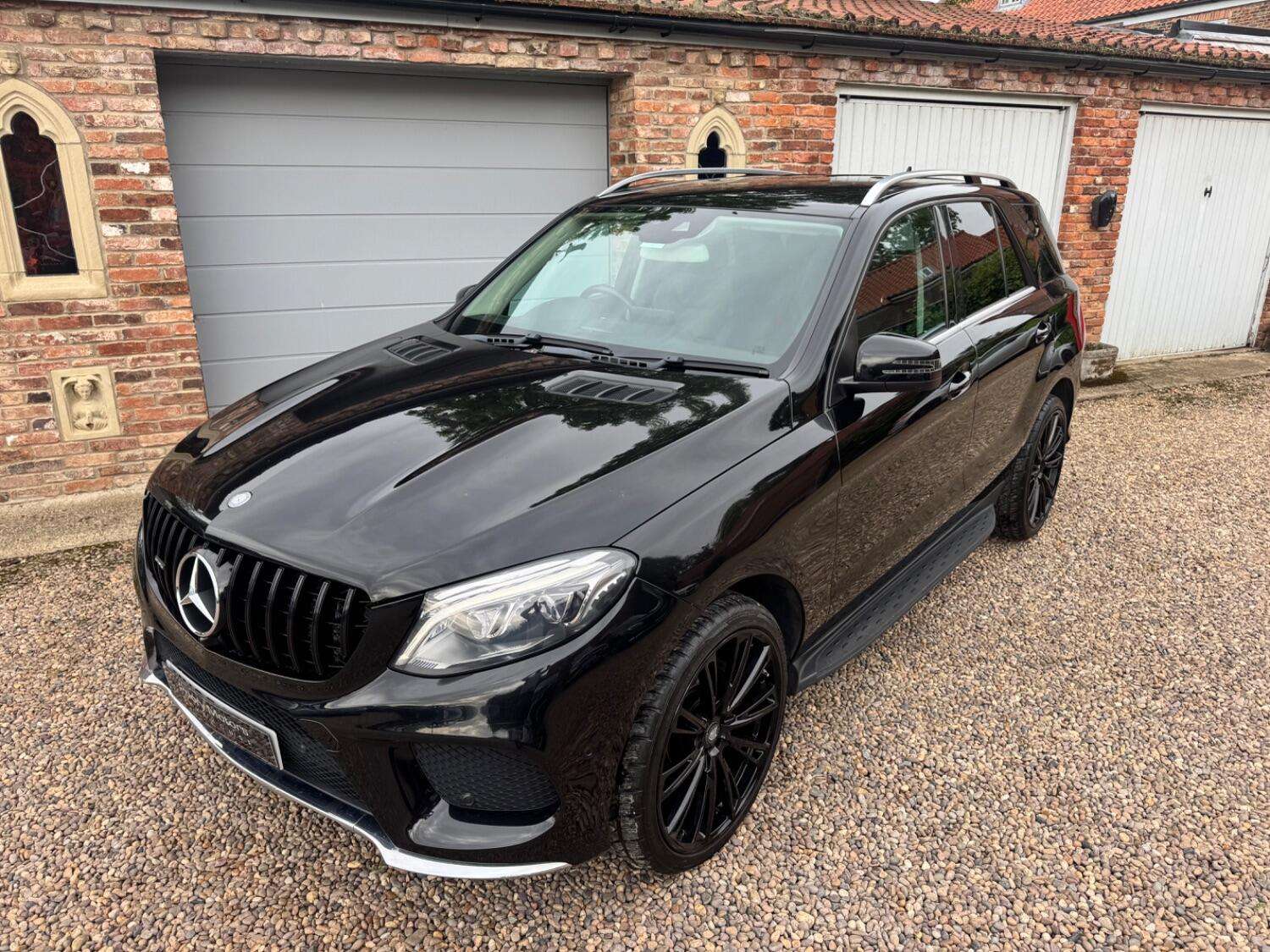 A 2015 MERCEDES-BENZ GLE CLASS 2.1 GLE250d AMG Line A 2015 MERCEDES-BENZ GLE CLASS 2.1 GLE250d AMG Line