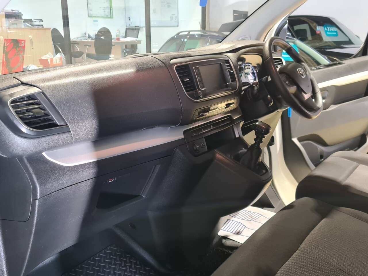 2021 TOYOTA PROACE VERSO 2021 TOYOTA PROACE VERSO