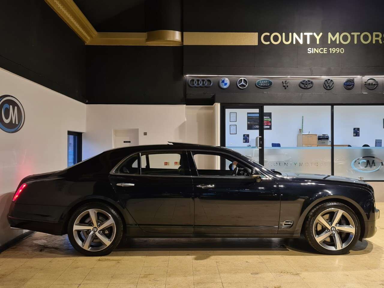 null BENTLEY MULSANNE null BENTLEY MULSANNE