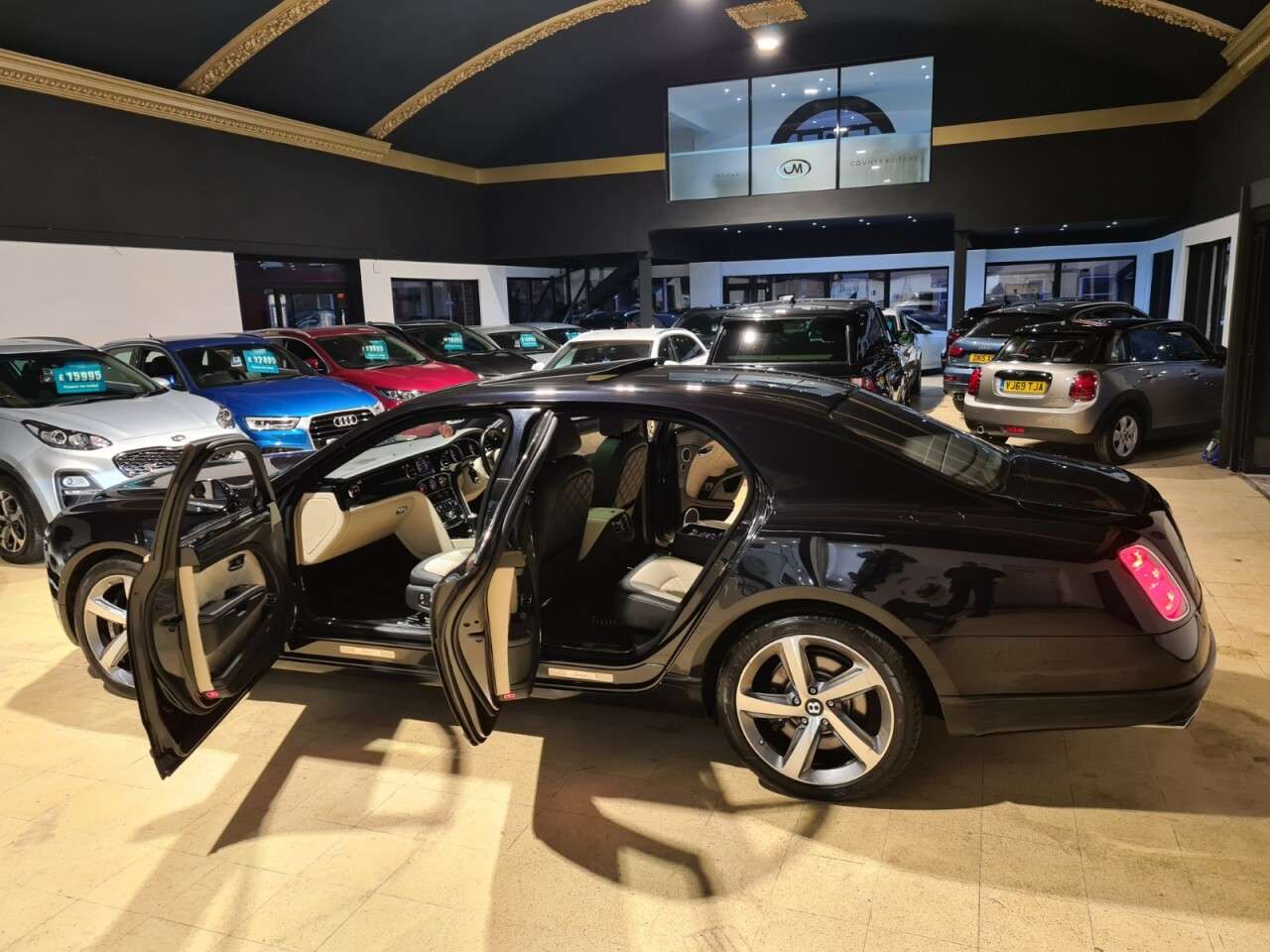 null BENTLEY MULSANNE null BENTLEY MULSANNE