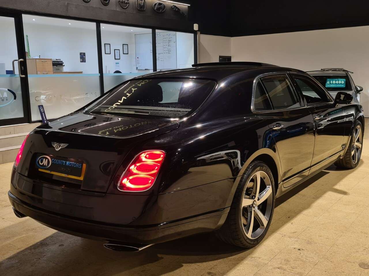 null BENTLEY MULSANNE null BENTLEY MULSANNE