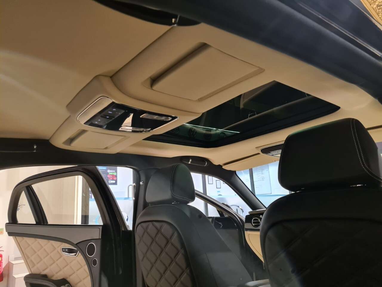 null BENTLEY MULSANNE null BENTLEY MULSANNE