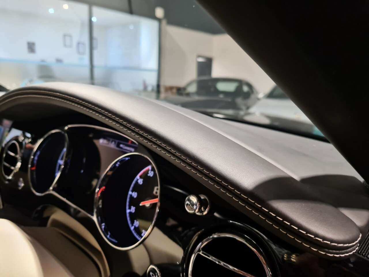 null BENTLEY MULSANNE null BENTLEY MULSANNE