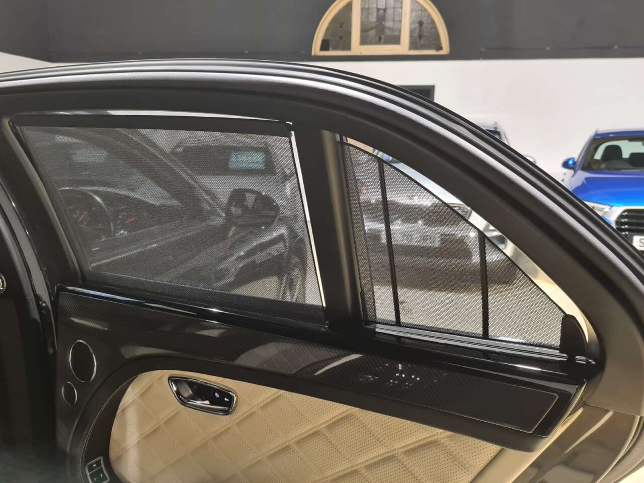 null BENTLEY MULSANNE null BENTLEY MULSANNE