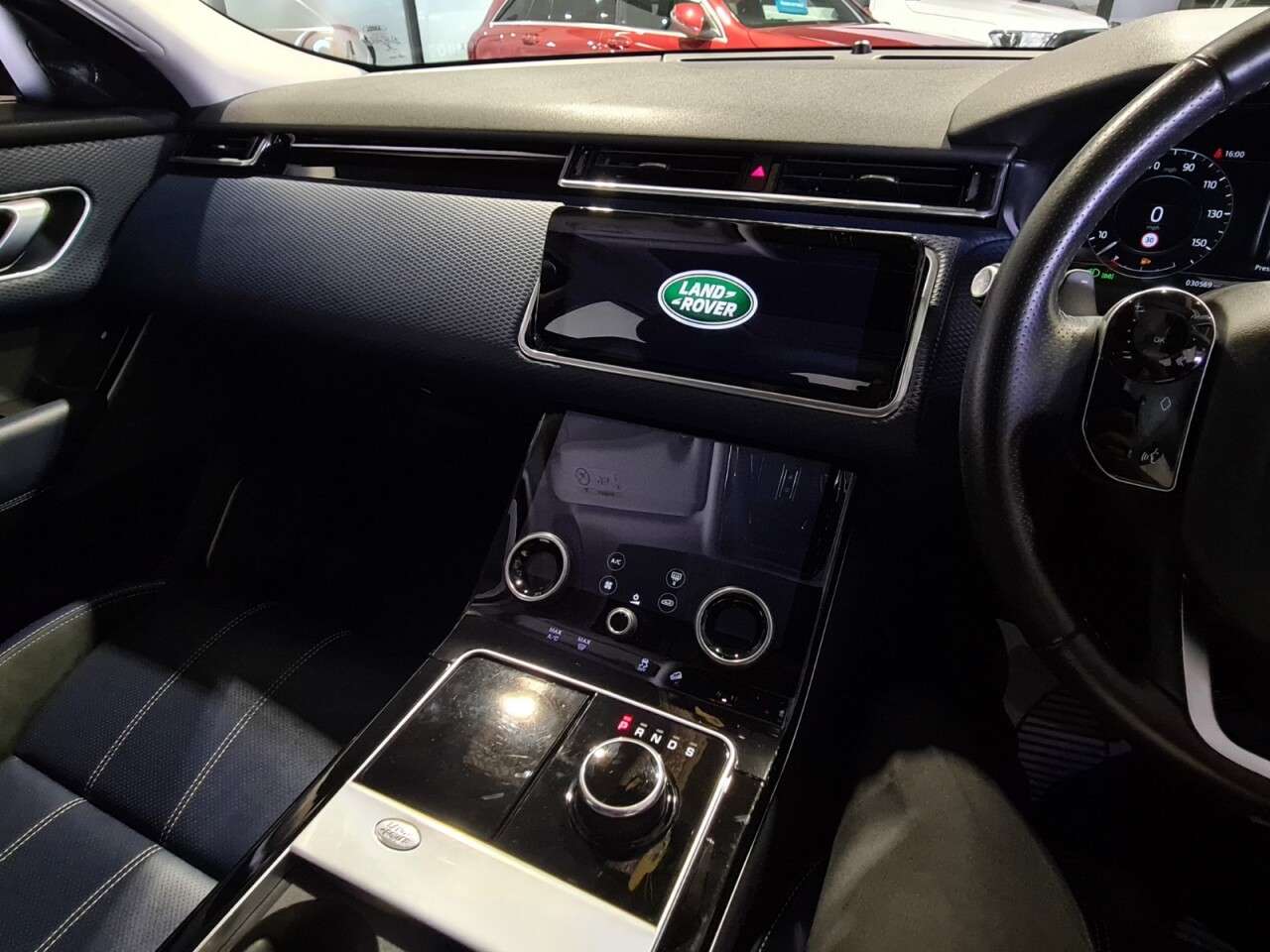 2018 LAND ROVER RANGE ROVER VELAR 2018 LAND ROVER RANGE ROVER VELAR