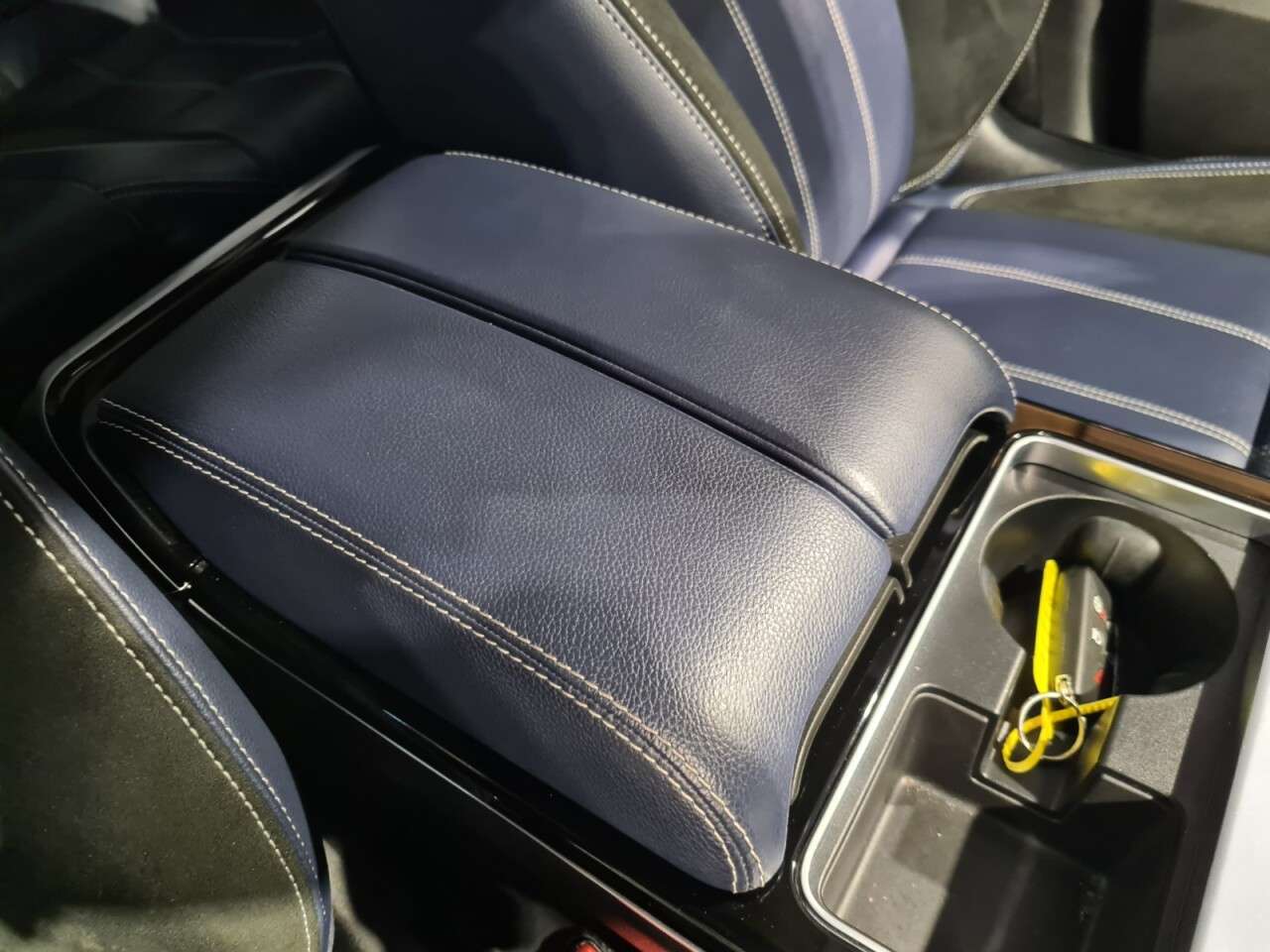 2018 LAND ROVER RANGE ROVER VELAR 2018 LAND ROVER RANGE ROVER VELAR