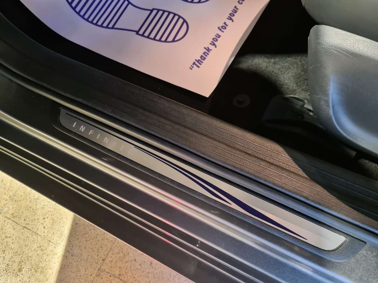 2017 INFINITI Q30 2017 INFINITI Q30