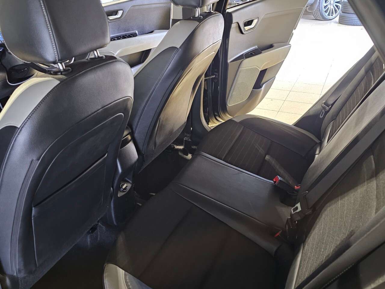 2018 KIA STONIC 2018 KIA STONIC