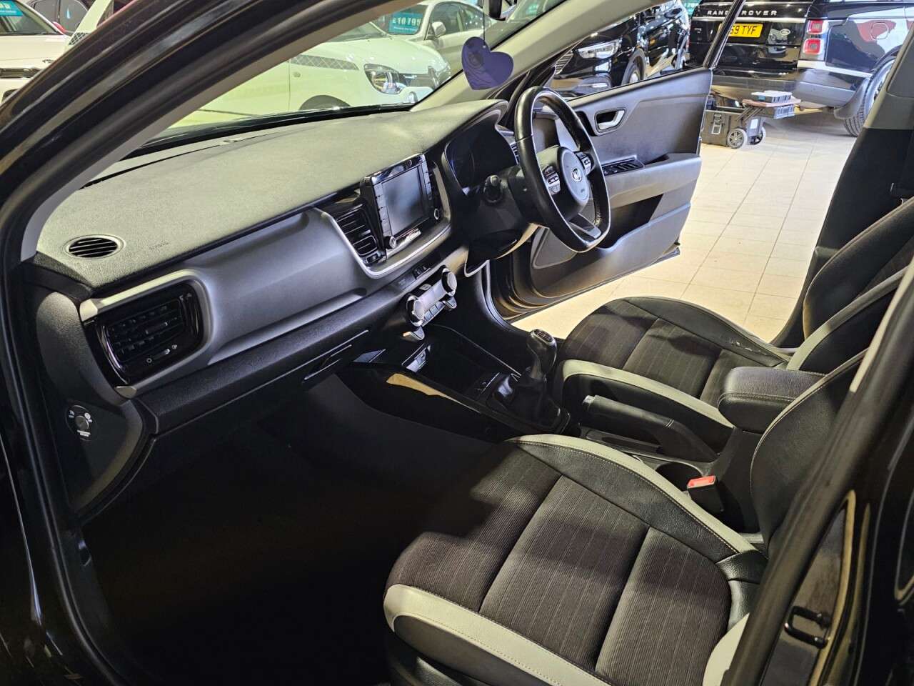 2018 KIA STONIC 2018 KIA STONIC