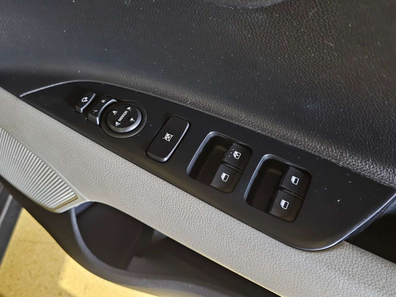 2018 KIA STONIC 2018 KIA STONIC