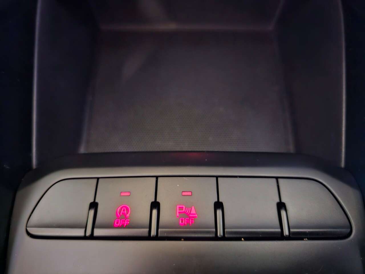 2018 KIA STONIC 2018 KIA STONIC