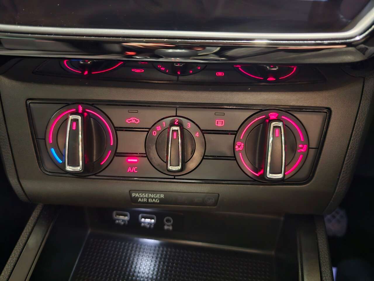 2017 SEAT IBIZA 2017 SEAT IBIZA