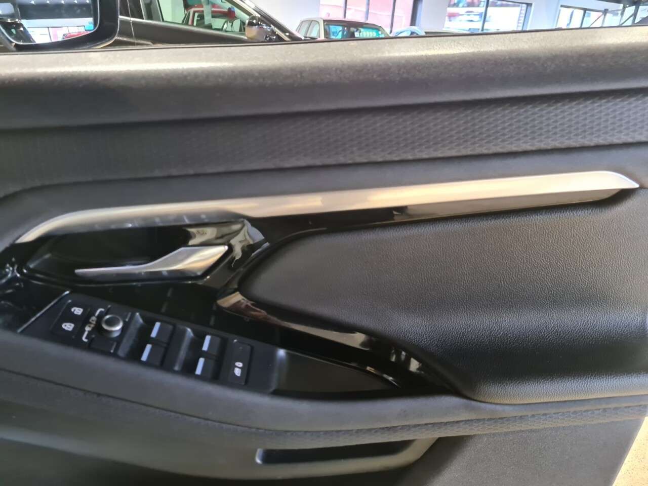 2021 LAND ROVER RANGE ROVER EVOQUE 2021 LAND ROVER RANGE ROVER EVOQUE