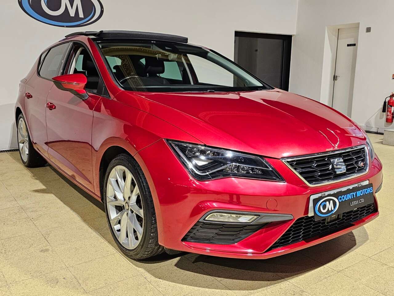 A 2017 SEAT LEON 1.4 EcoTSI FR Technology Hatchback 5dr Petrol Manual Euro 6 (s/s) (150 ps) A 2017 SEAT LEON 1.4 EcoTSI FR Technology Hatchback 5dr Petrol Manual Euro 6 (s/s) (150 ps)