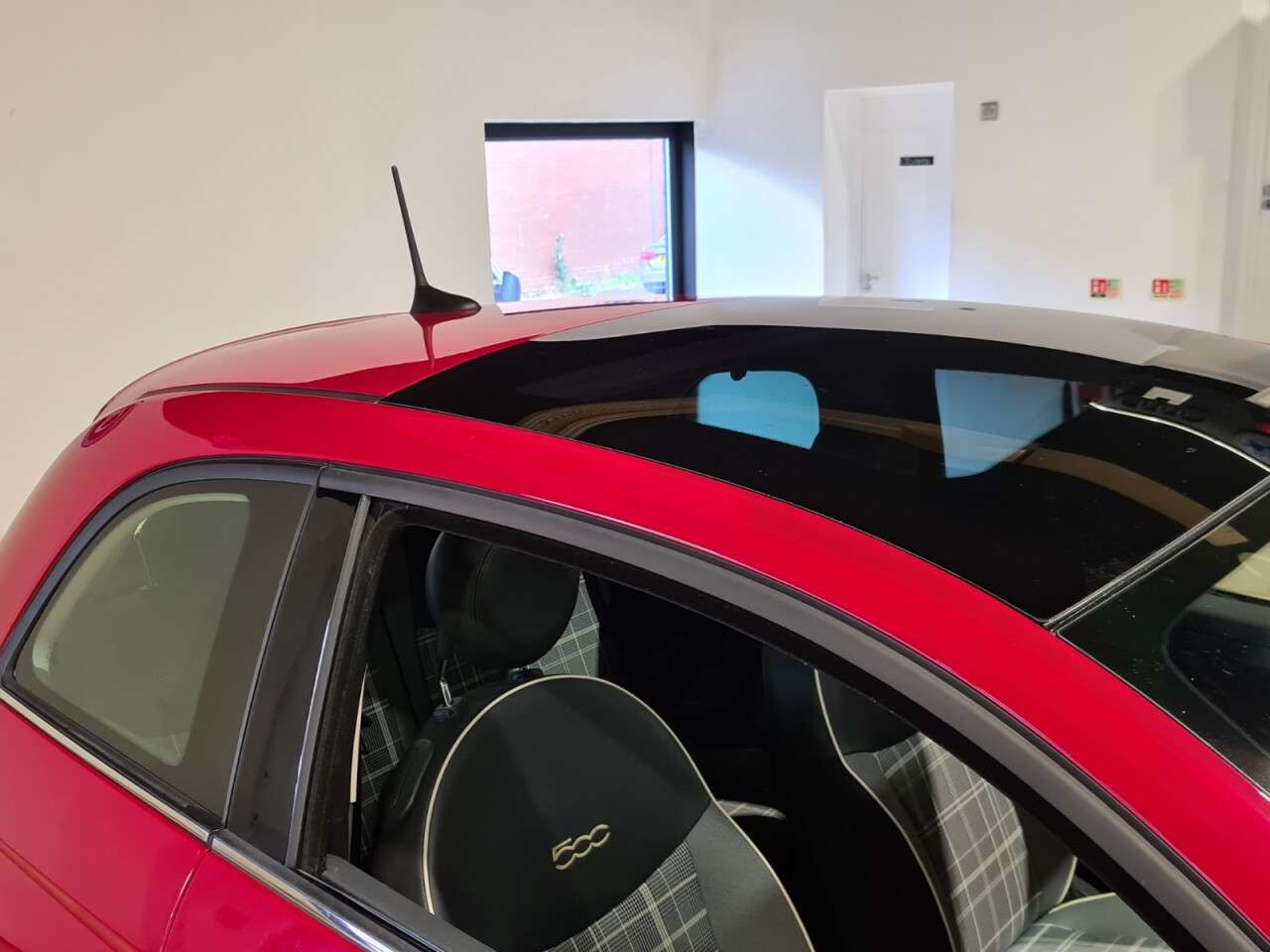 2017 FIAT 500 2017 FIAT 500