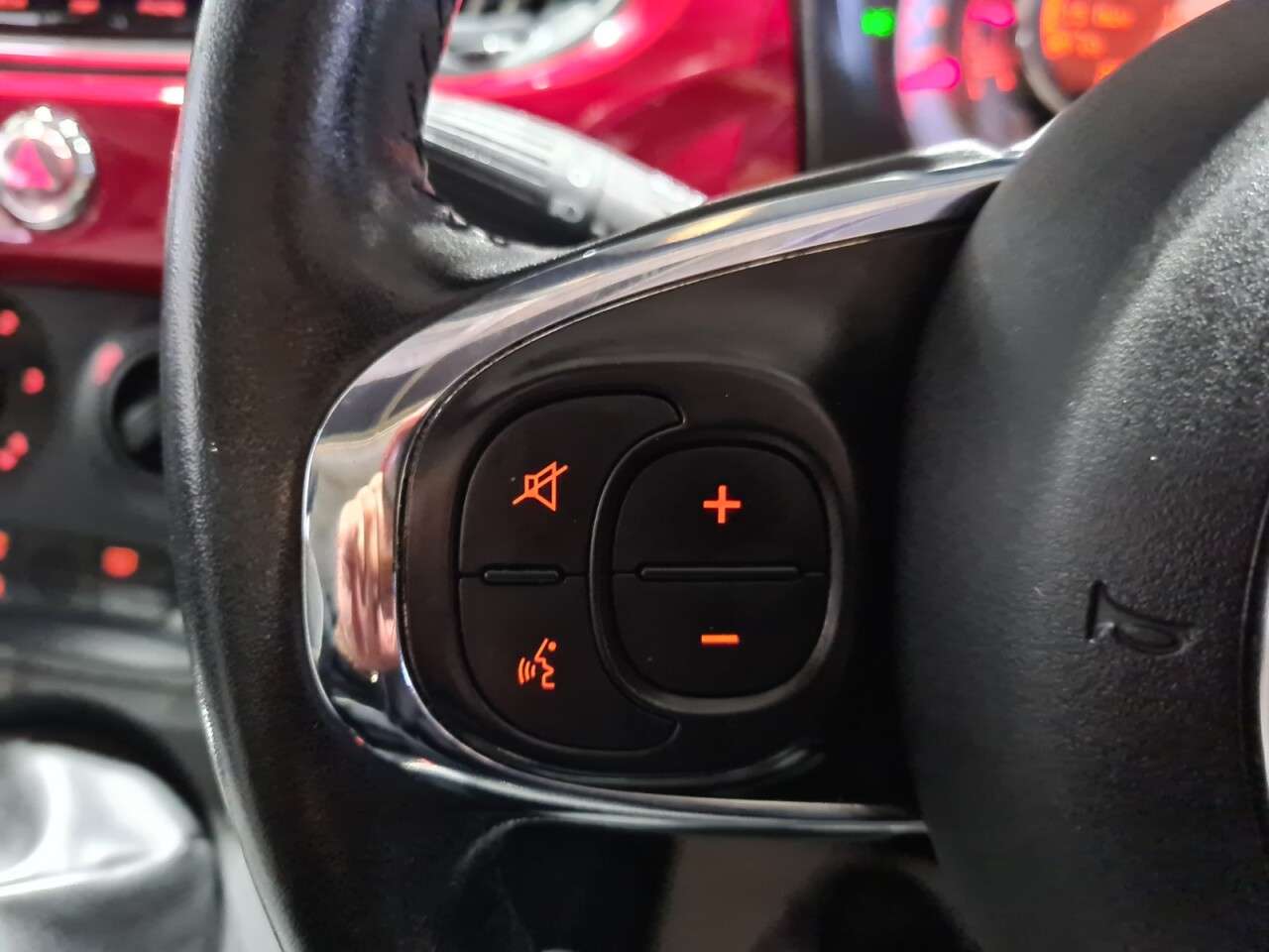 2017 FIAT 500 2017 FIAT 500